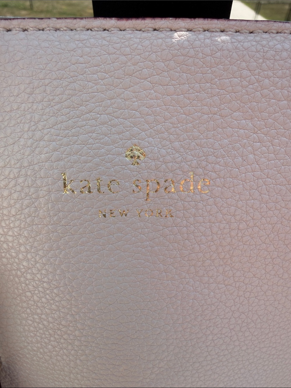 *ITEM BUNDLE* kate spade Pebbled Pink Satchel, bag charm & Kurt Geiger sunnies! - Picture 2 of 13
